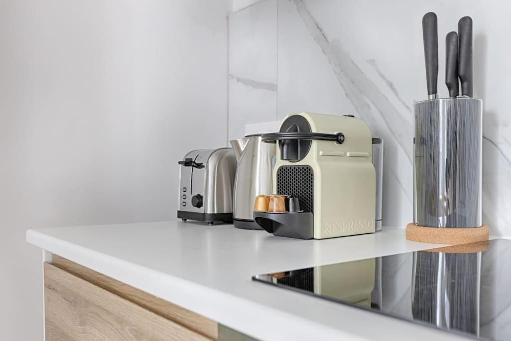 Appartamento Mykeypers - Chic & Cozy Flat 4P - Republique Parigi Esterno foto